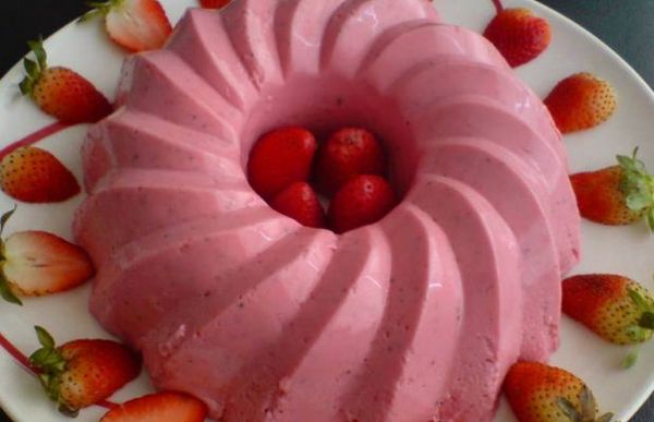 Portuguese Strawberry Mousse