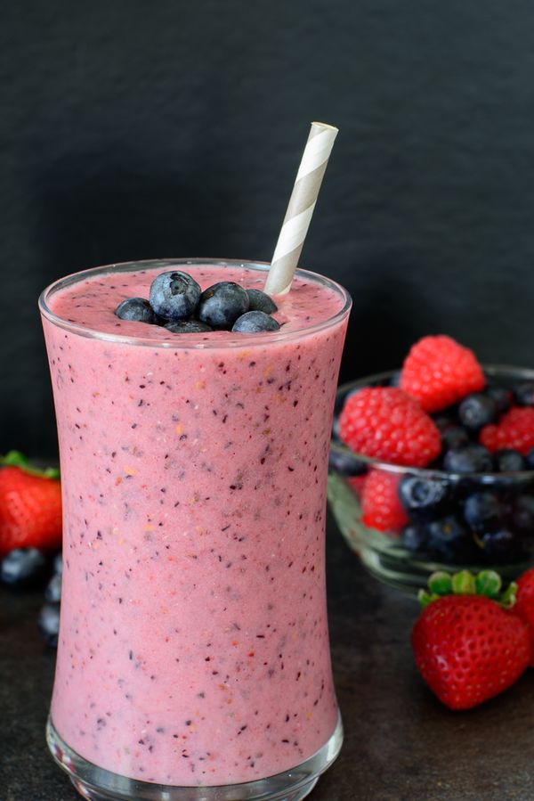 Post-Workout Berry Superfood Smoothie