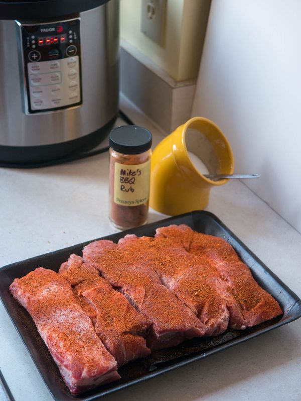 Pressure Cooker Pork Western Shoulder Ribs with Barbecue Rub and Sauce