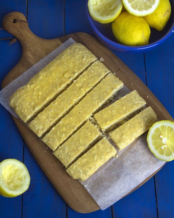 Pucker Up Lemon Coconut Protein Bars