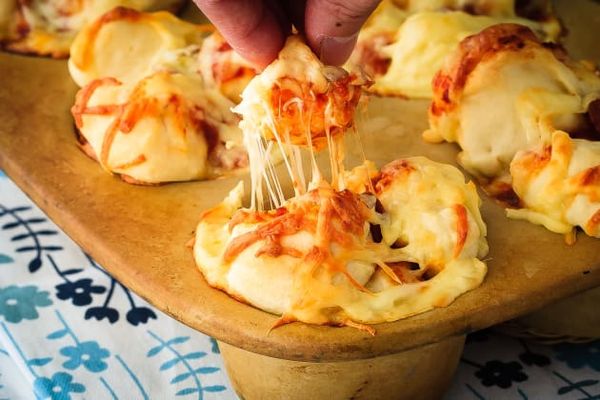 Pull Apart Pizza Muffins