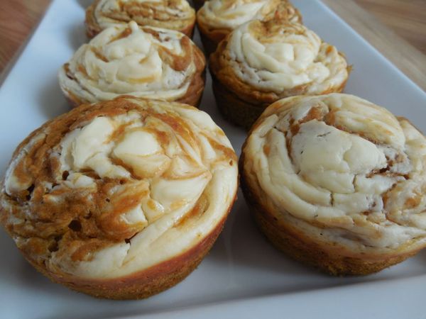 Pumpkin spice cream cheese muffins