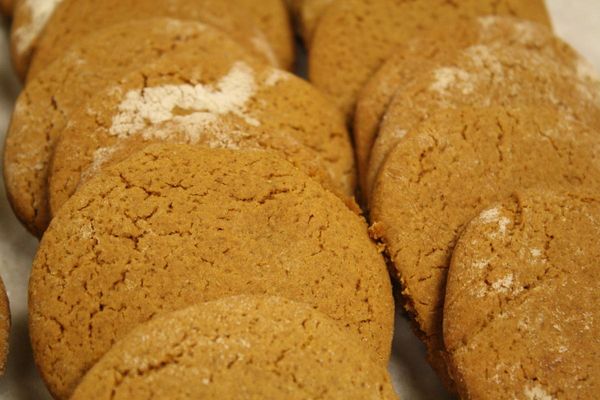 Raleigh Tavern Gingerbread Cookies