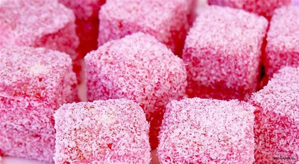 Raspberry Lamingtons