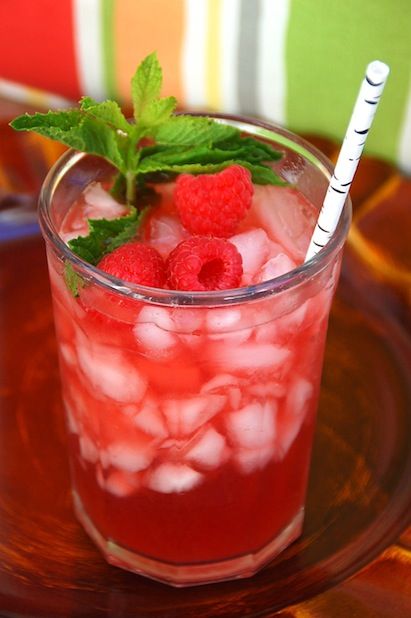 Raspberry Mint Mojito