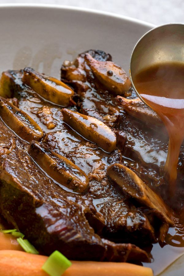 Red Wine-Braised Short Ribs With Carrots