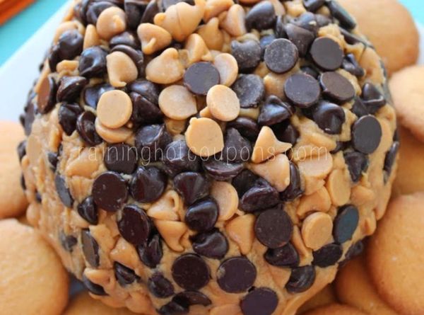 Reese’s Peanut Butter Cheese Ball