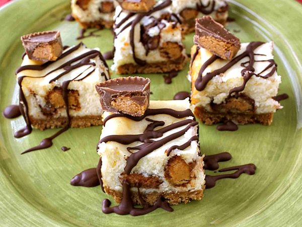 Reese’s Peanut Butter Cup & Chocolate Cheesecake Bars