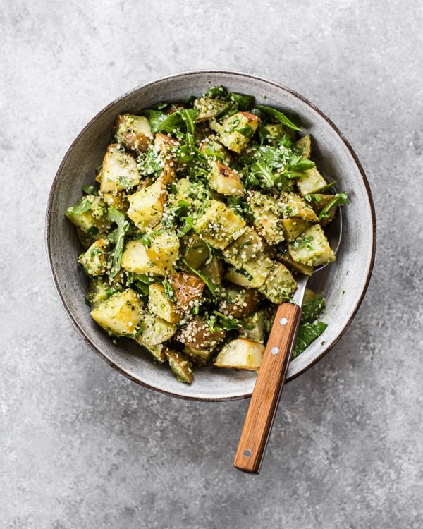 Roasted Garlic Basil Pesto Potatoes with Arugula from Oh She Glows Everyday