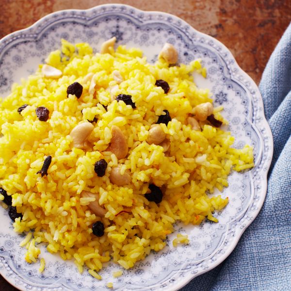 Saffron Rice with Cashews and Raisins