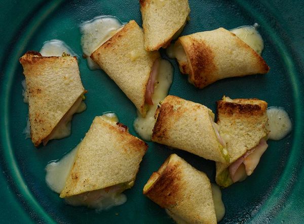 Sandwich Rollups