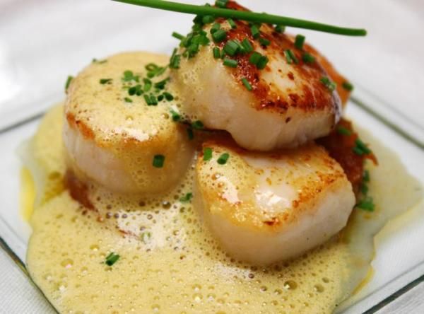 Scallops with Grand Marnier