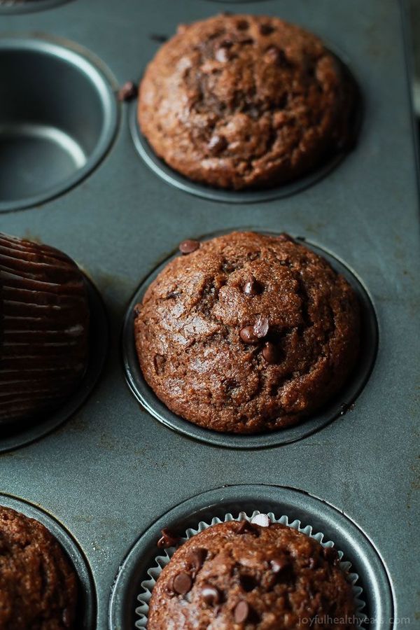 Skinny Double Chocolate Banana Muffins