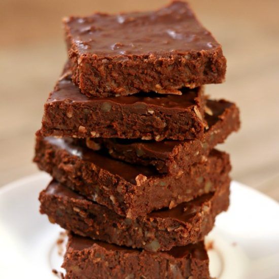 Slow Cooker 2-Ingredient Coconut Pecan Fudge