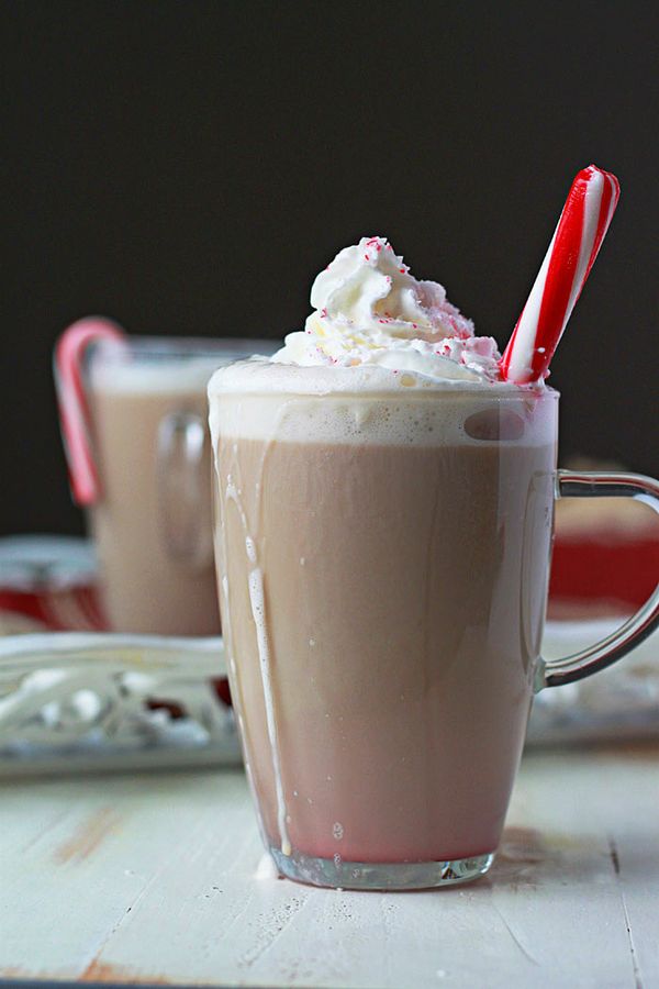 Slow Cooker Peppermint Vanilla Lattes