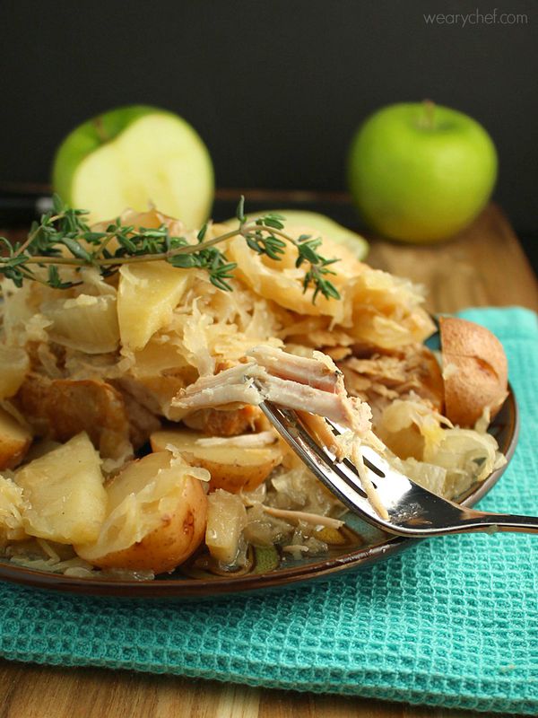 Slow Cooker Pork Chops with Sauerkraut, Apples, and Potatoes