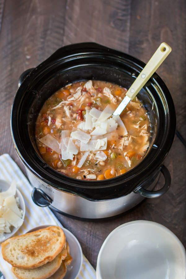 Slow Cooker Tuscan Chicken and White Bean Soup (Freezer Meal Friendly