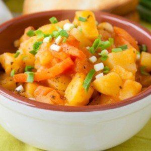 Slow Cooker Winter Vegetable Medley