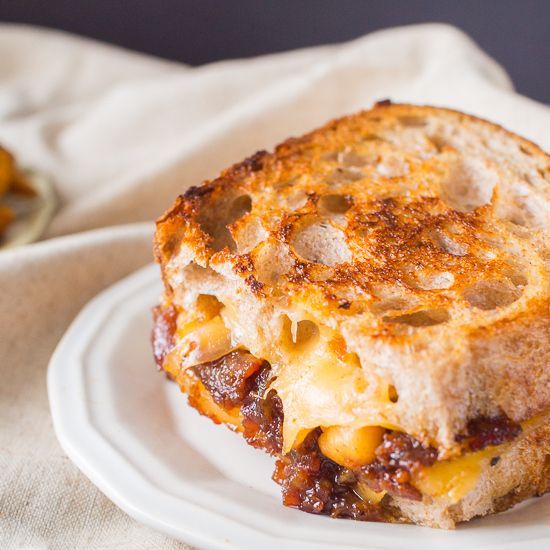 Smoked Gouda Grilled Cheese with Caramelized Apples and Bourbon Bacon Onion Jam