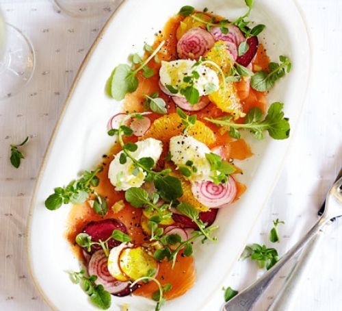 Smoked salmon carpaccio