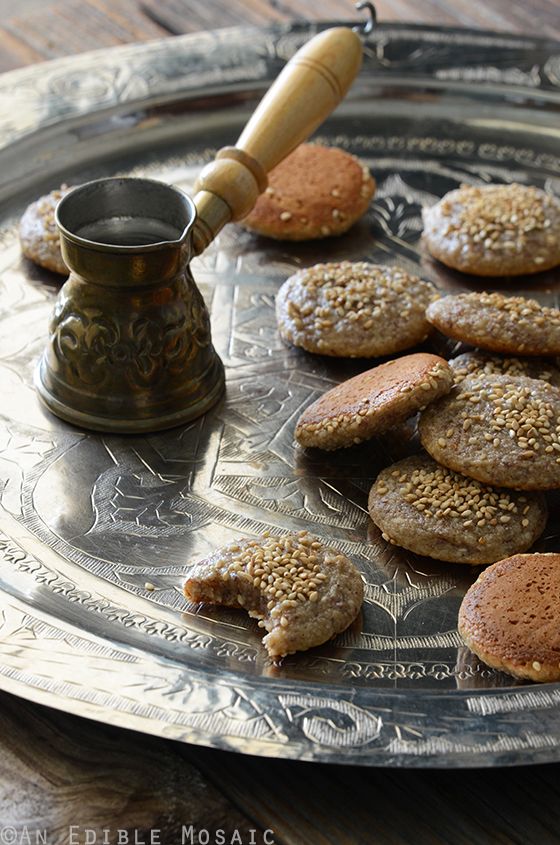 Soft and Chewy Tahini, Honey, and Almond Cookies (Paleo