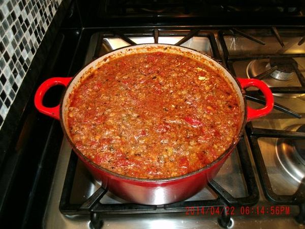 Spaghetti and Meat Sauce - Alton Brown