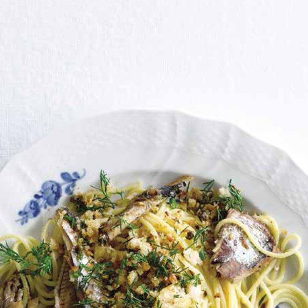 Spaghetti with Sardines, Dill and Fried Capers