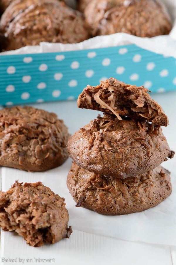 Spiced Chocolate Coconut Macaroons