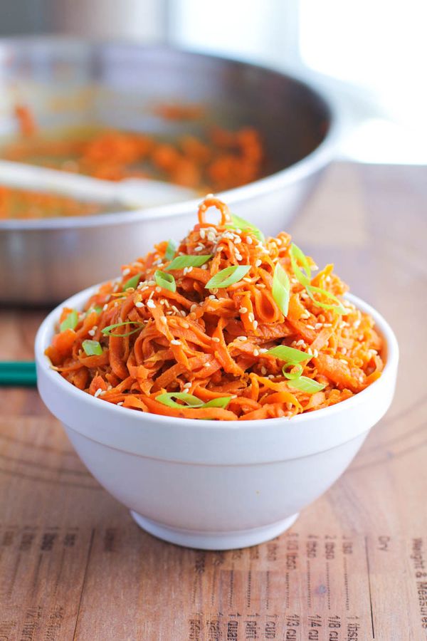 Spicy Peanut Carrot Noodles