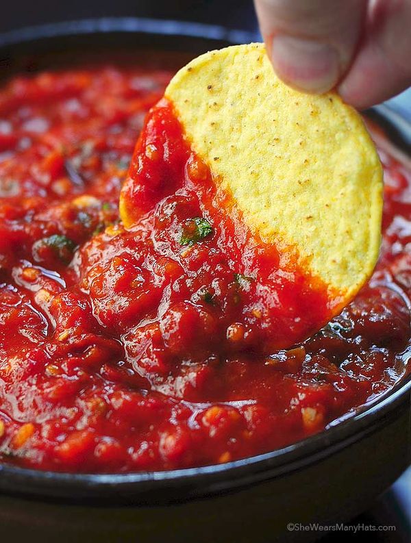 Spicy Roasted Tomato Chipotle Salsa