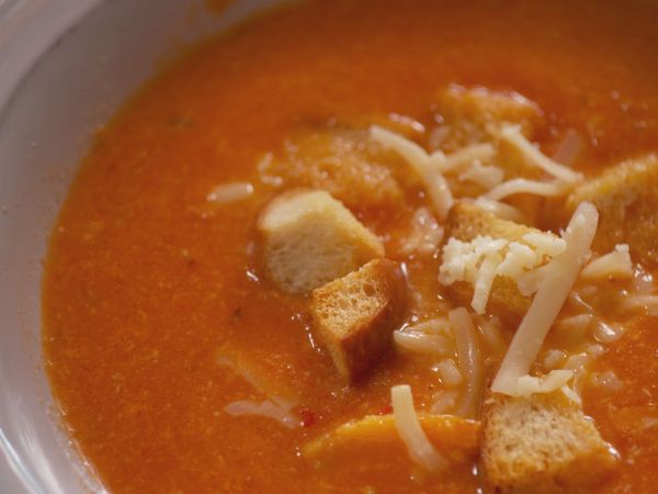 Spicy Tomato and Cheddar Soup