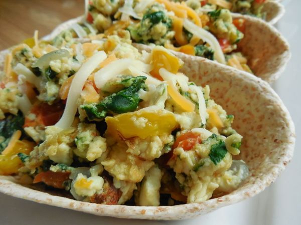 Spinach & veggie breakfast taco bowls