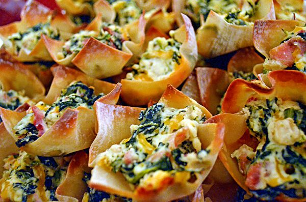 Spinach Dip Wonton Cups