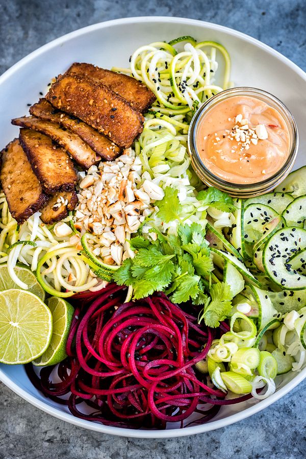 Spiralized Vegetable Noodles with Smoked Tofu and Spicy Peanut Sauce