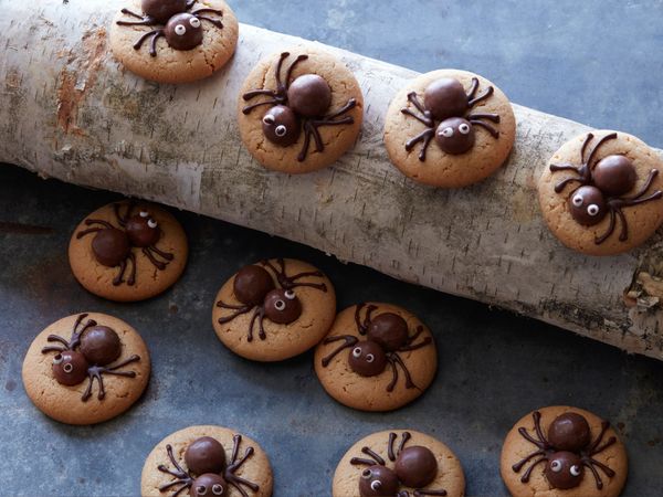 Spooky Peanut Butter Spider Cookies