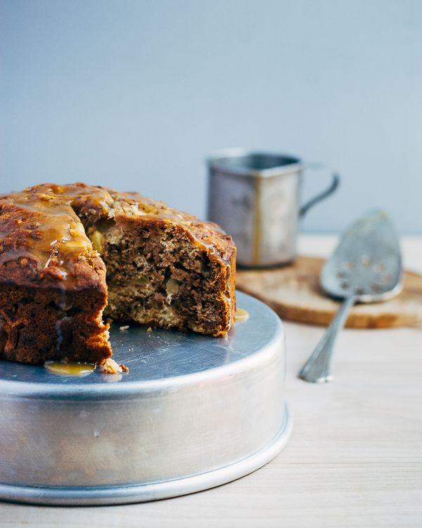 Sticky Apple Date Cake