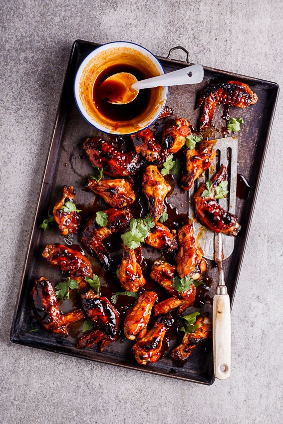 Sticky sriracha-honey chicken wings