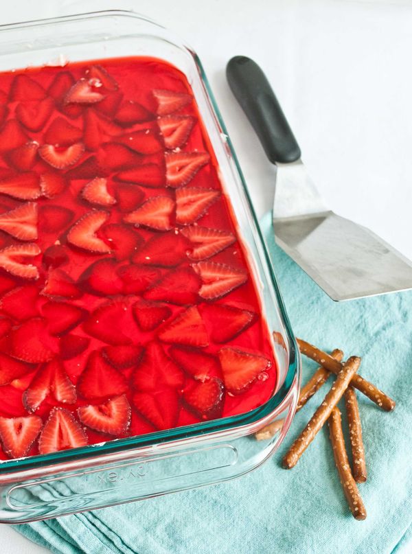 Strawberry Cream Cheese Pretzel Salad