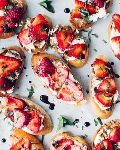 Strawberry Goat Cheese Crostini