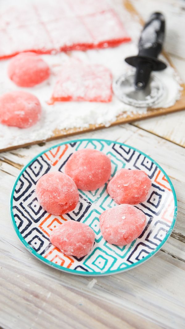 Strawberry Lemonade Mochi