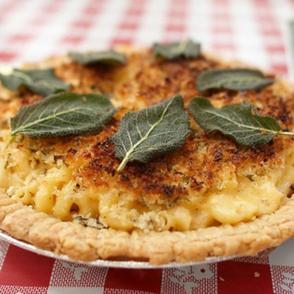 Stuffed Macaroni and Cheese Pie with Herbed Topping