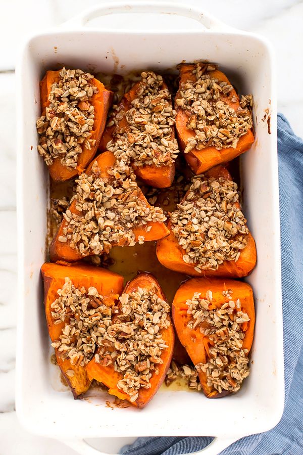 Stuffed Sweet Potatoes with Sunflower-Pecan Crumble | Vegan