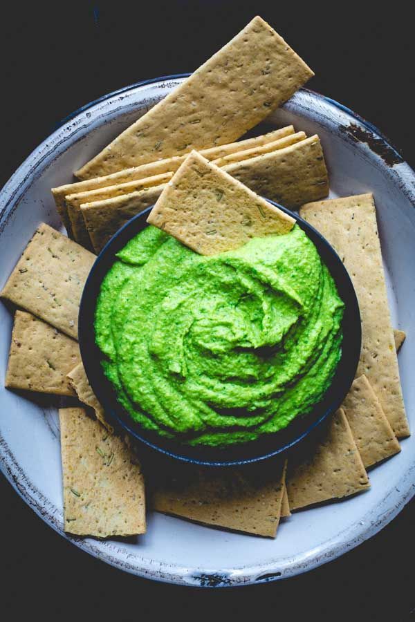 Super green edamame hummus