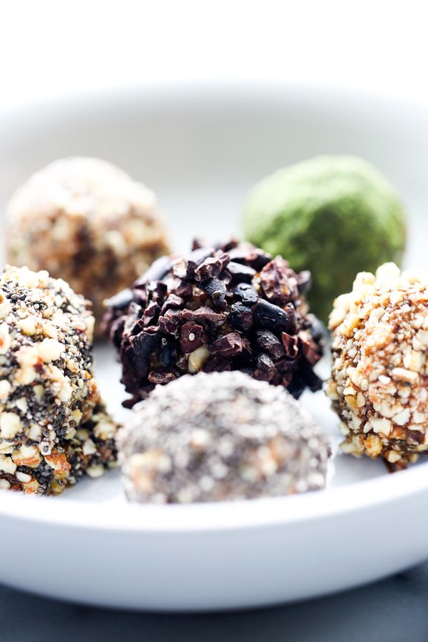 Superfood bliss balls