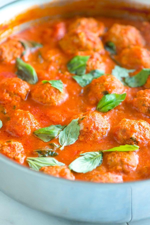 Tender Turkey Meatballs Recipe in Tomato Basil Sauce