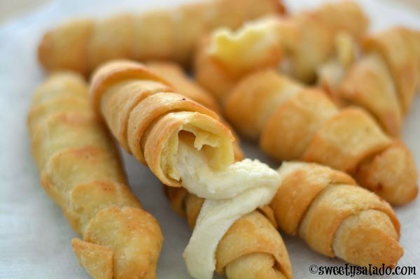 Tequeños Colombianos (Colombian Cheese Sticks