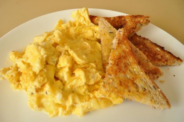 The Lady's Perfect Scrambled Eggs ( Paula Deen 