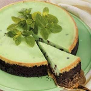 Thin Mint Cheesecake