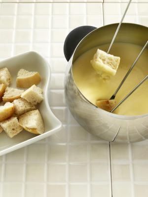 Three-Cheese Italian Fondue Is Gooey Good