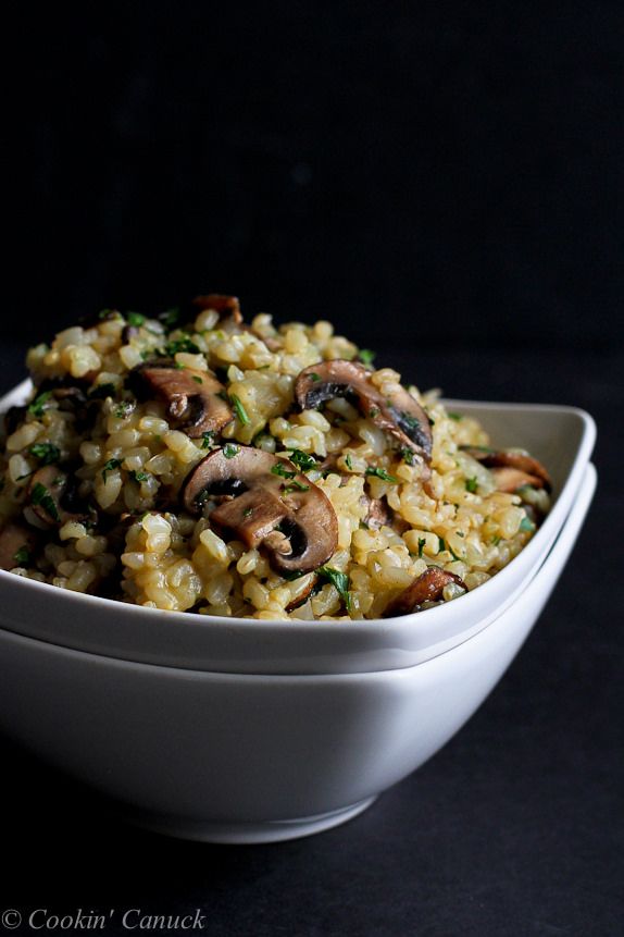 Toasted Brown Rice with Mushrooms & Thyme